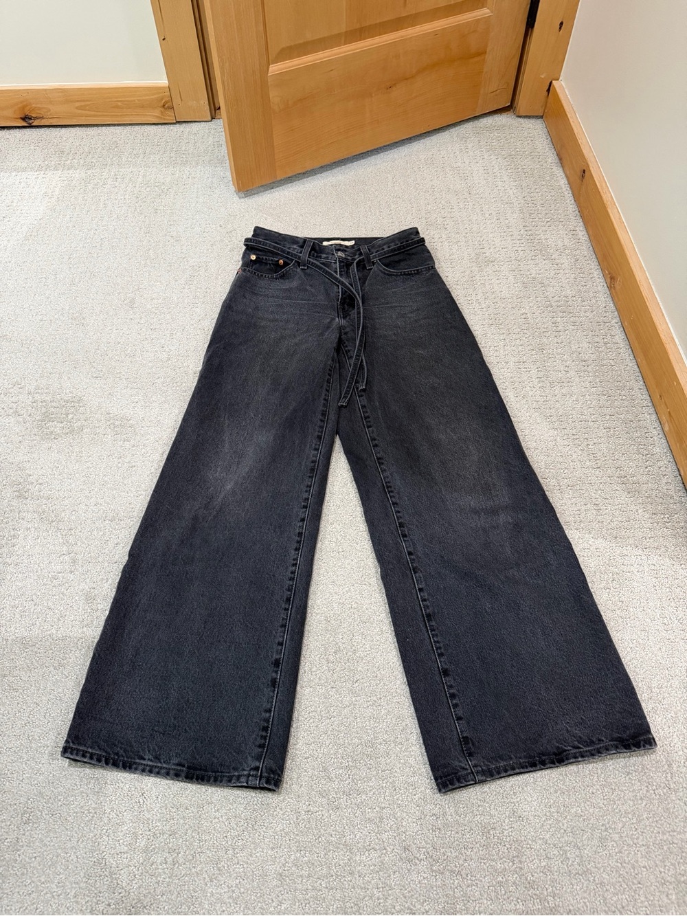 Levi's XL straight 24x31